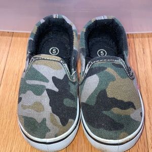 Camouflage shoes toddler